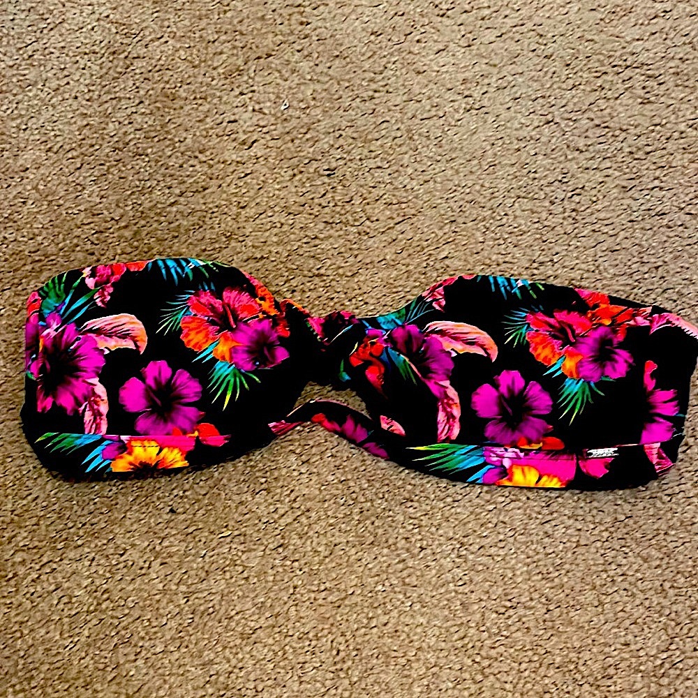 NWOT Victoria’s Secret Tube Top With Padding Bikini Top. Floral. Size small
